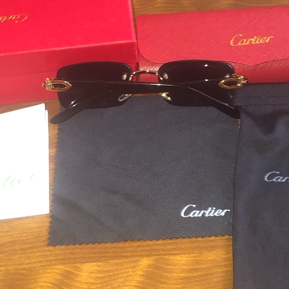 BRAND NEW IN THE BOX CARTIER GLASSES DARK TINT BUFFS BLACK & GOLD - Picture 2 of 10